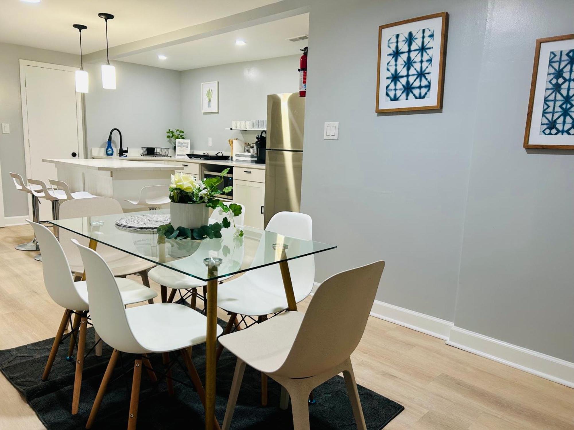 Comfy Lower Lvl Apt With Jetted Tub Near Uptown And Unc ชาร์ล็อต ภายนอก รูปภาพ