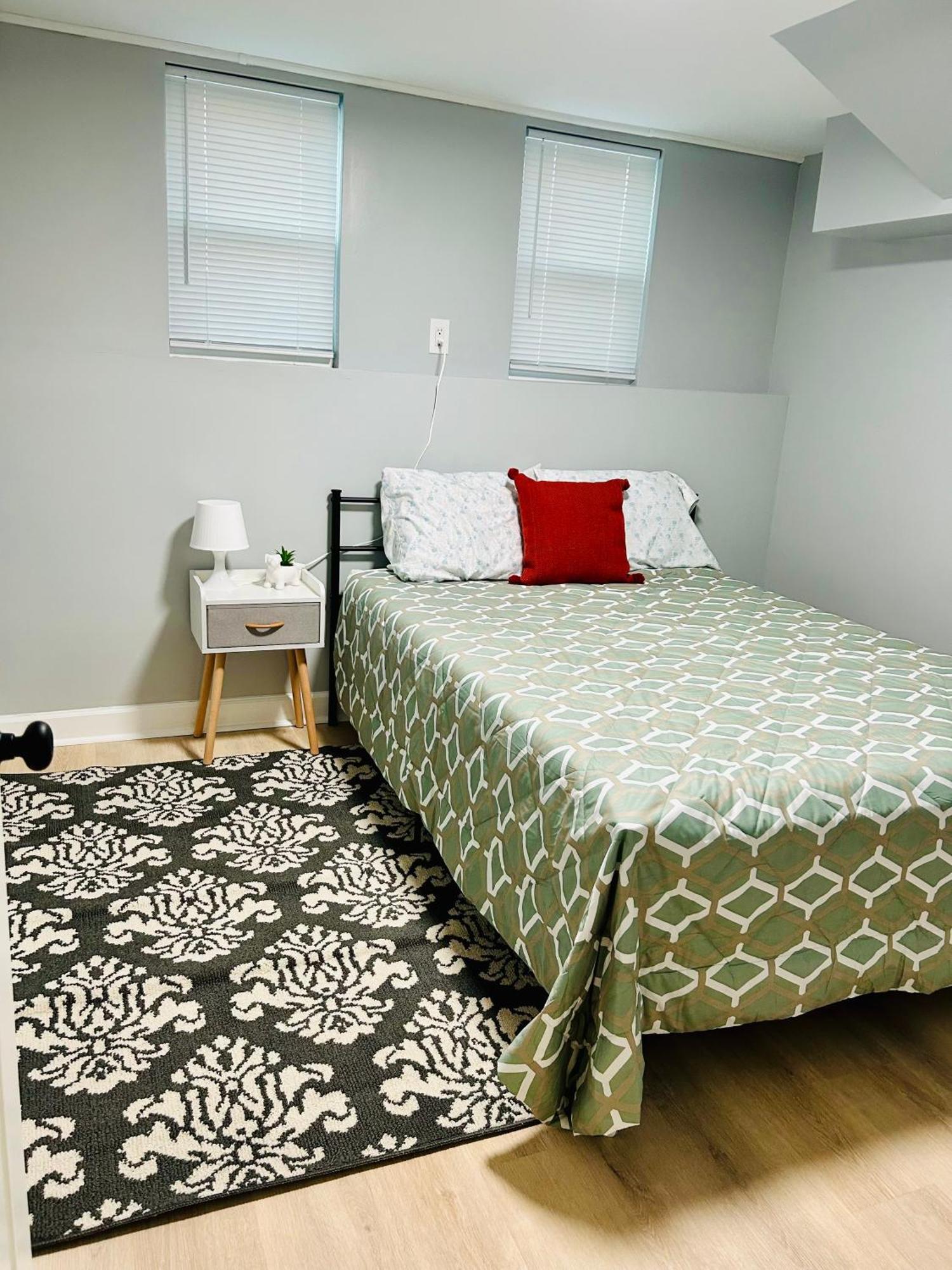 Comfy Lower Lvl Apt With Jetted Tub Near Uptown And Unc ชาร์ล็อต ภายนอก รูปภาพ